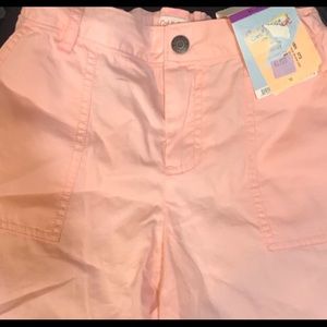 Cat & Jack Bottoms - Girl’s adorable Bermuda shorts Cat & Jack Bottoms - Girl’s adorable Bermuda shorts